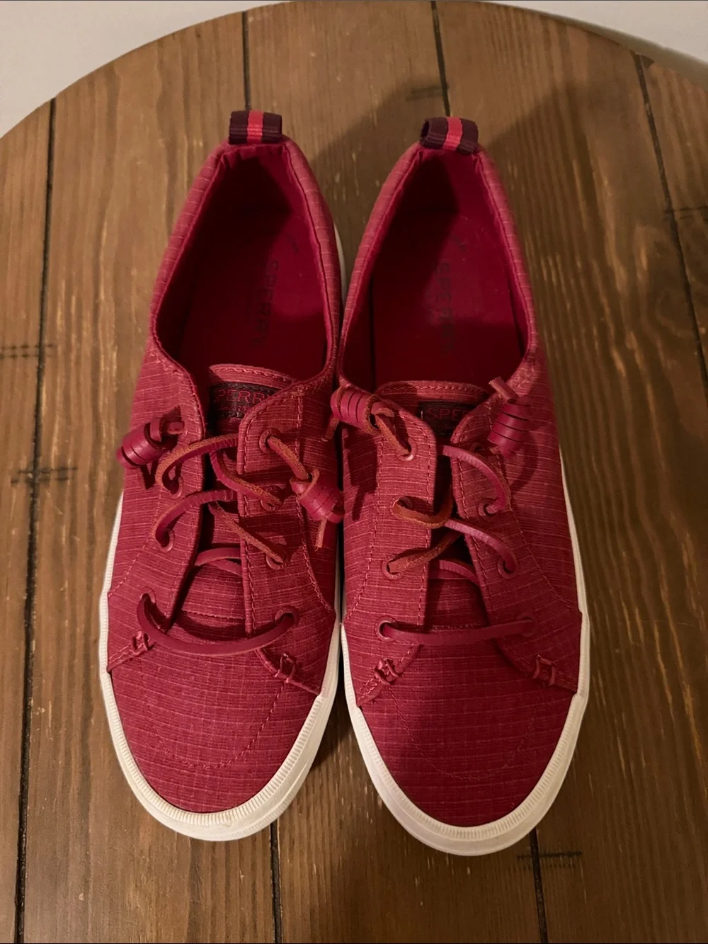 Sperry Women’s Burgundy Low-Top Lace-Up Sneakers